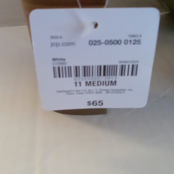 Liz Claiborne White chunky heel straps shoes - Picture 5 of 8